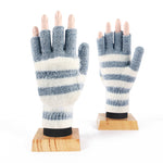 Gestreifte Strickhandschuhe