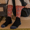 Vintage -vastakkaiset värilliset sukat