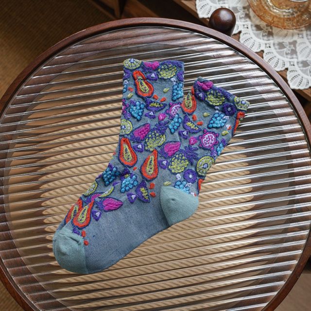 Etninen -tyylinen rento sukat